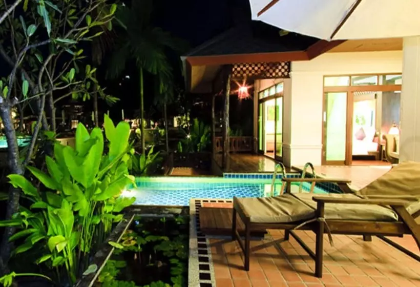 ویلای یک اتاق خوابه با استخر شنا, Salad Buri Resort  Sha Extra Plus