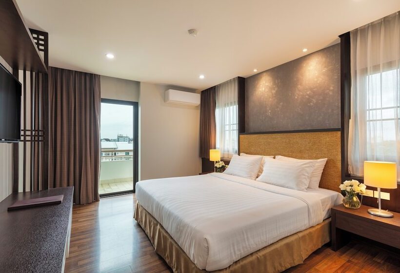 Люкс 2 Спальни, The Grand Napat