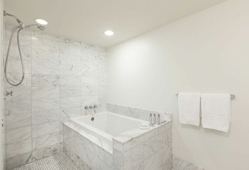 جناح ديلوكس غرفتين نوم, Ka Laʻi Waikiki Beach, Lxr Hotels & Resorts