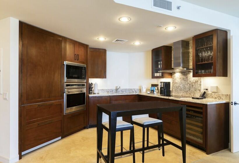 جناح إدارى مطل على البحر, Ka Laʻi Waikiki Beach, Lxr Hotels & Resorts