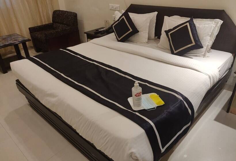 غرفة ديلوكس, Chandra Inn