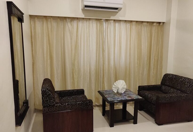 غرفة ديلوكس, Chandra Inn