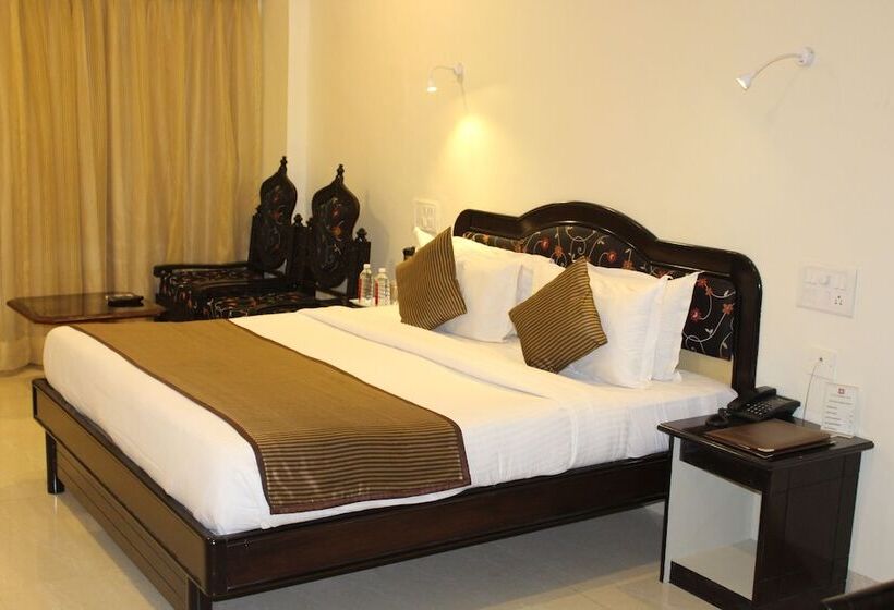 غرفة ديلوكس, Chandra Inn