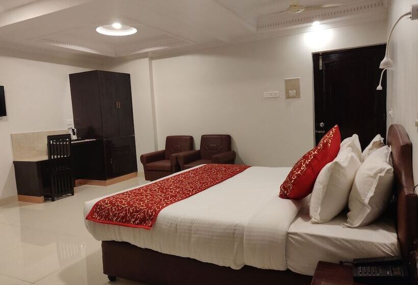 غرفة ديلوكس, Chandra Inn