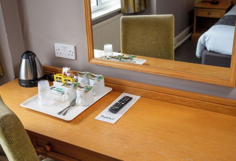 Семейный Номер, Commodore Hotel By Greene King Inns