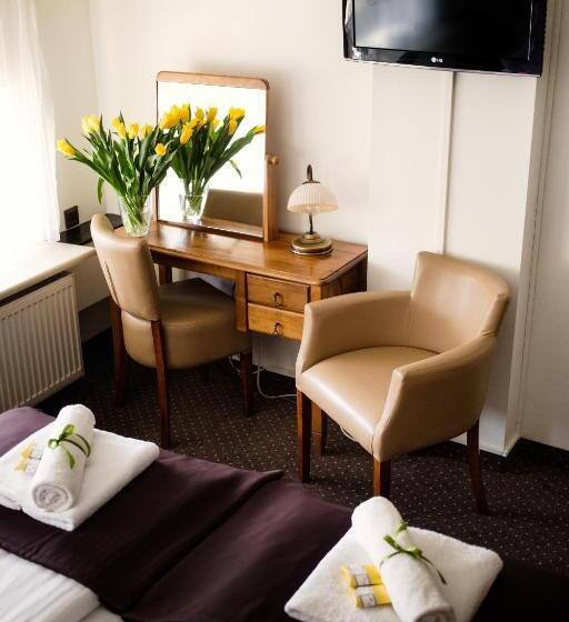 标准单人间, Eden