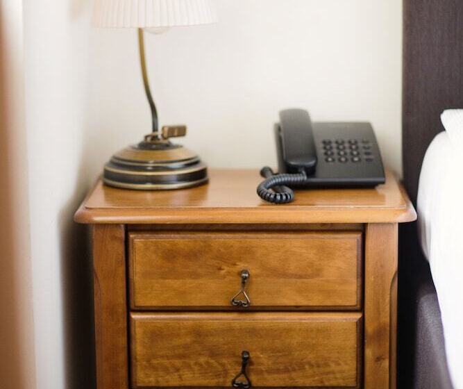 غرفة قياسية ثلاثية, Eden