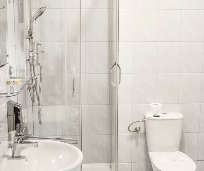 标准单人间, Eden