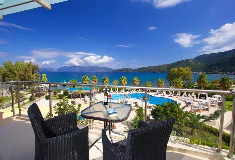 اتاق لوکس با چشم‌انداز دریا, Ionian Emerald Resort