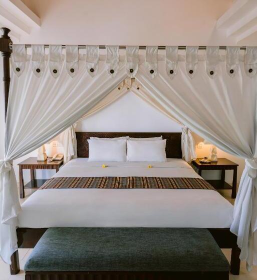 キャビン, Legong Keraton Beach