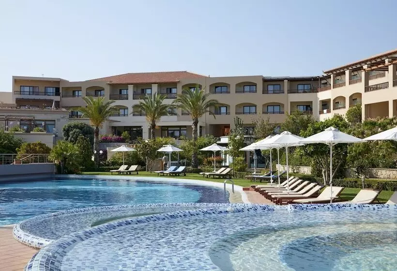 اتاق استاندارد با چشمانداز استخر, Minoa Palace Resort