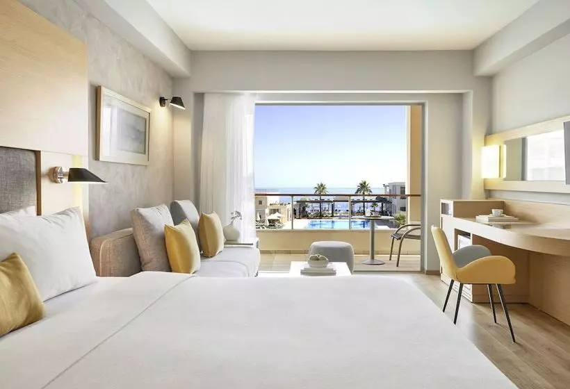 اتاق اساندارد با چشمانداز جانبی به دریا, Minoa Palace Resort