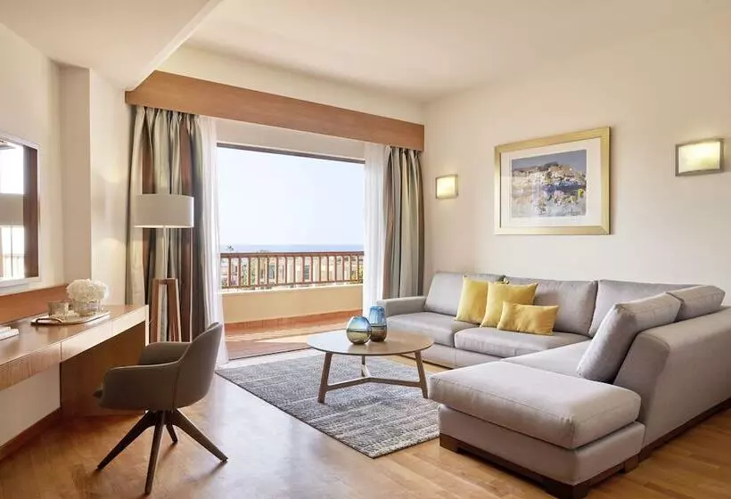 سوییت اجرایی, Minoa Palace Resort