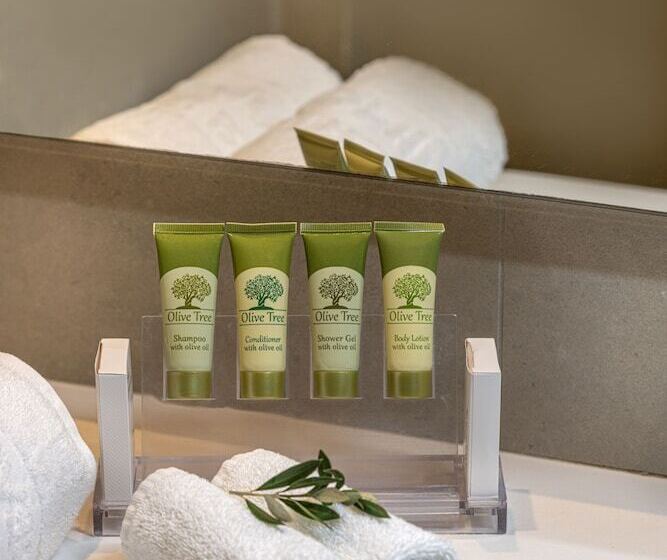 Номер Superior Вид на Сад, Minos Mare Royal