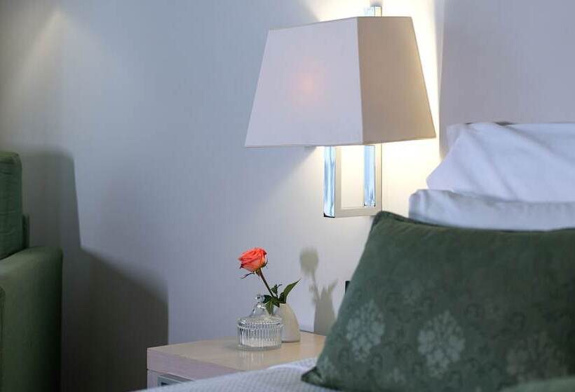 Номер Superior Вид на Сад, Minos Mare Royal