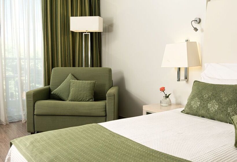 Номер Superior Вид на Сад, Minos Mare Royal