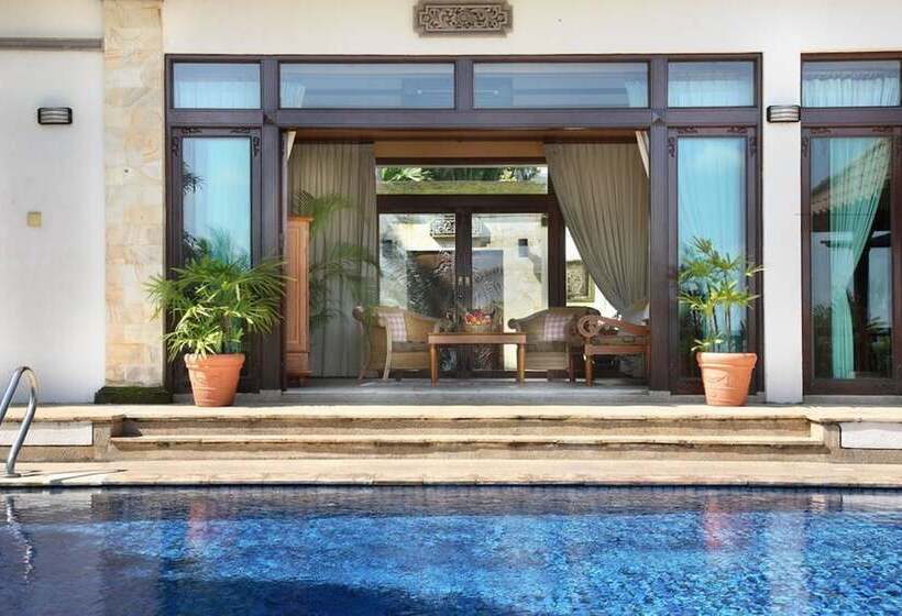 וילת 2 חדרי שינה נוף לים, Indra Maya Pool Villas