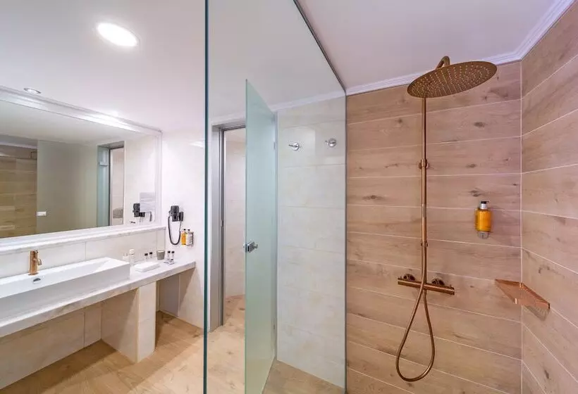 ロイヤルスイート, Kresten Royal Euphoria Resort