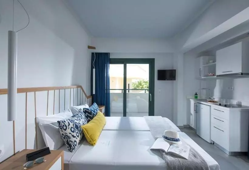 استودیوی استاندارد, Kristalli Hotel Apartments