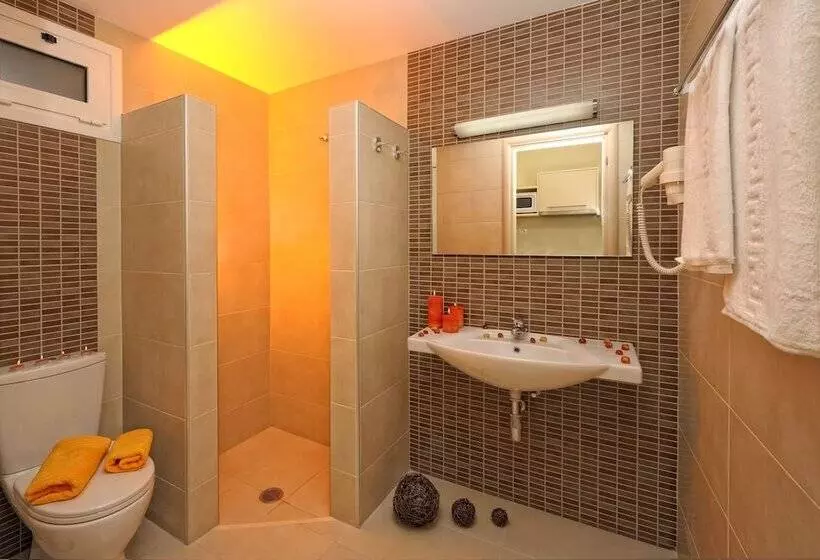 استودیوی لوکس, Kristalli Hotel Apartments