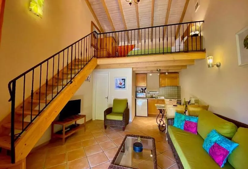 スタンダードスタジオ, La Riviera Barbati Seaside Apartments & Villas