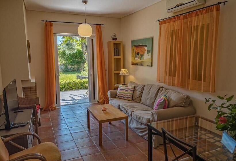 Апартаменты 2 спальни Вид на Сад, La Riviera Barbati Seaside Apartments & Villas