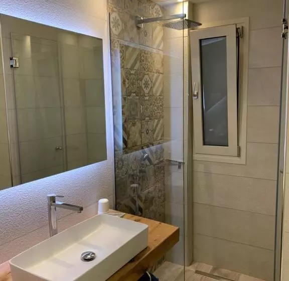 プール付き１ベッドルームヴィラ, La Riviera Barbati Seaside Apartments & Villas
