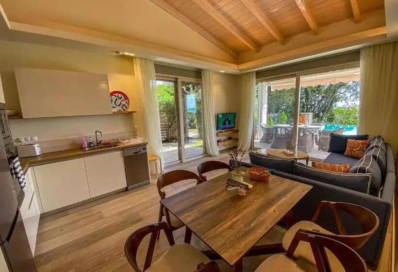プール付き１ベッドルームヴィラ, La Riviera Barbati Seaside Apartments & Villas