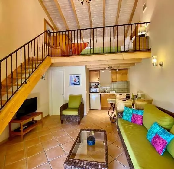 スタンダードスタジオ, La Riviera Barbati Seaside Apartments & Villas