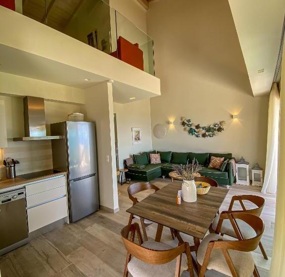 فيلا غرفة نوم واحدة مع مسبح, La Riviera Barbati Seaside Apartments & Villas