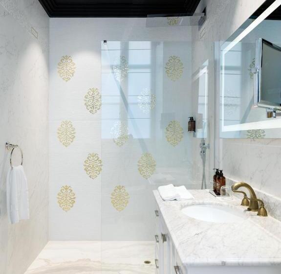 سوییت جونیور, Juliana Hotel Brussels