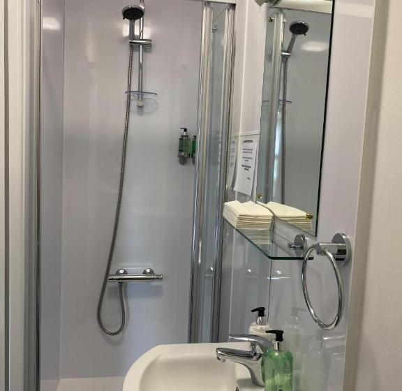 חדר סטנדרט, Richmond House