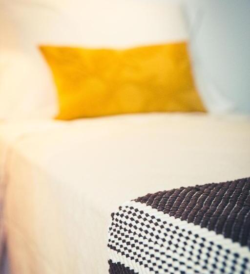 غرفة قياسية, A Casa Da Cerca