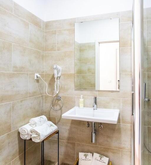 غرفة قياسية, A Casa Da Cerca