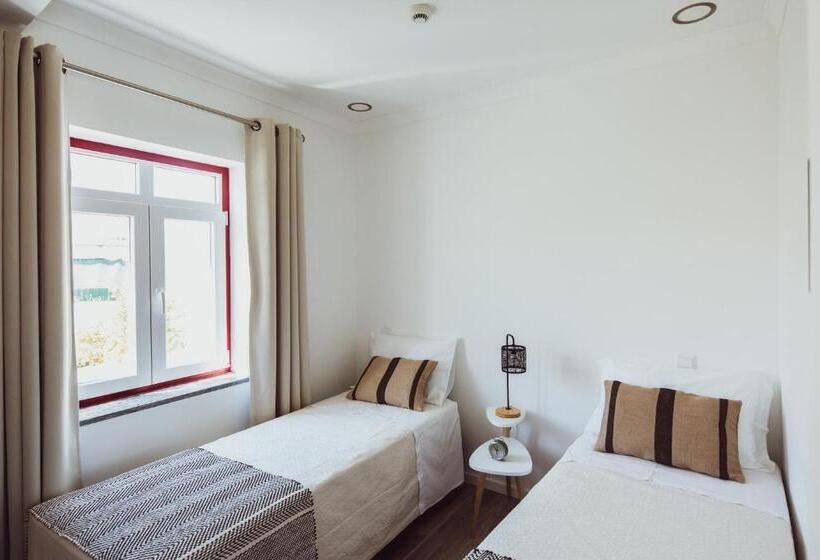 غرفة قياسية, A Casa Da Cerca