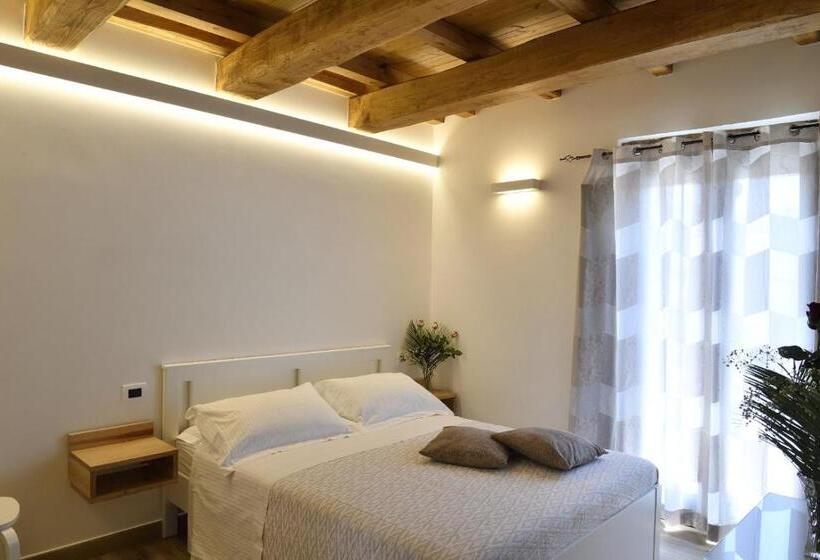 标准间带阳台, Le Benedettine Affittacamere Relais