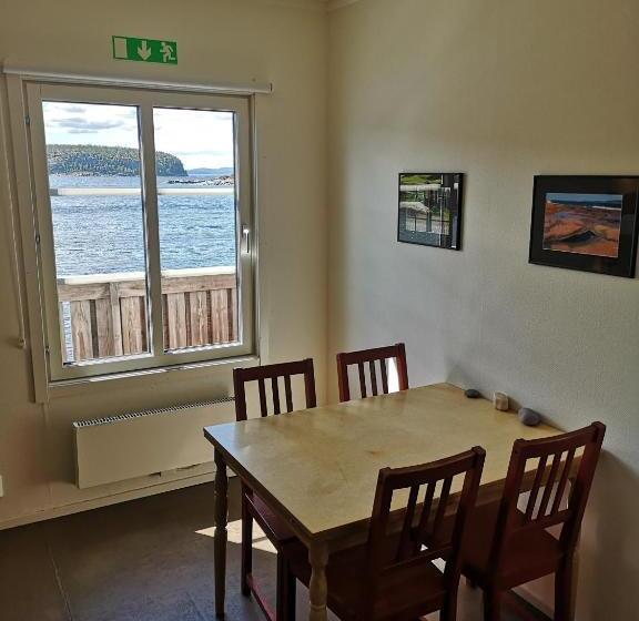 带海景标准四人间, Trysunda Vandrarhem & Skärgårdscafé