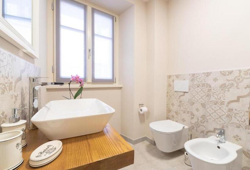 带阳台的高级房间, Antico Borgo B&b