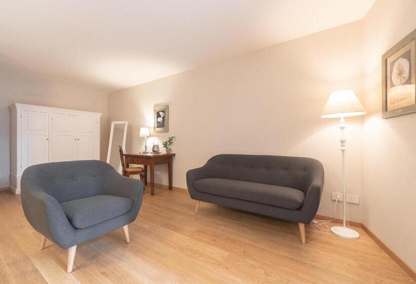 اتاق سوپریور با بالکن, Antico Borgo B&b