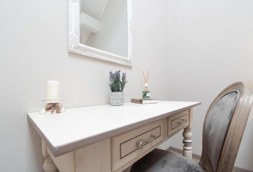 Suite with Terrace, Antico Borgo B&b