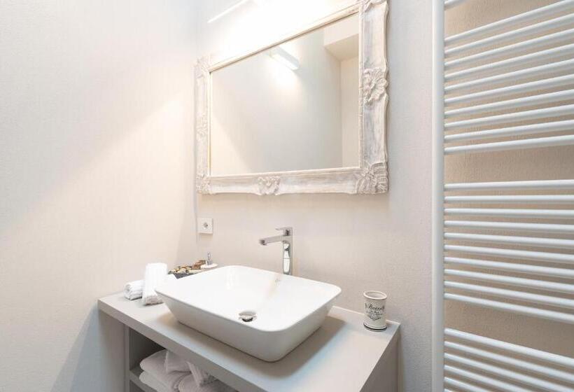 带露台的套间, Antico Borgo B&b