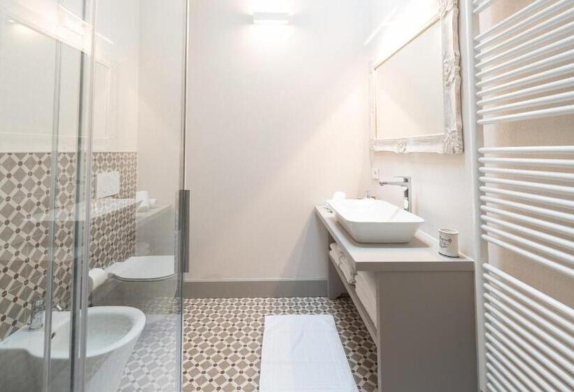 带露台的套间, Antico Borgo B&b