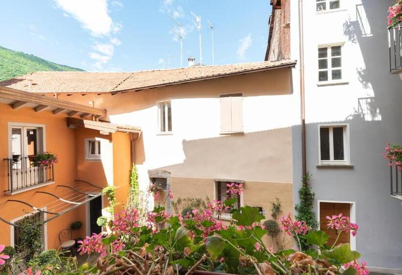 小型套房带阳台, Antico Borgo B&b