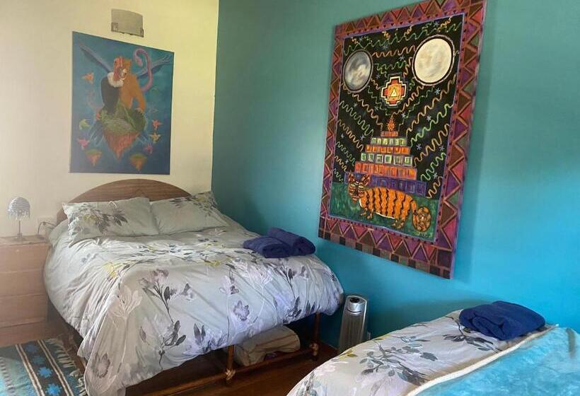 Трехместный Номер Стандарт с Балконом, Casa De La Gringa Mountain House