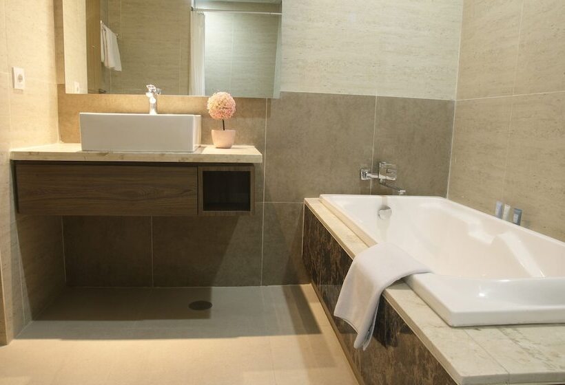 2 베드룸 이그제큐티브 아파트, Graha Makara Suite Hotel & Residence