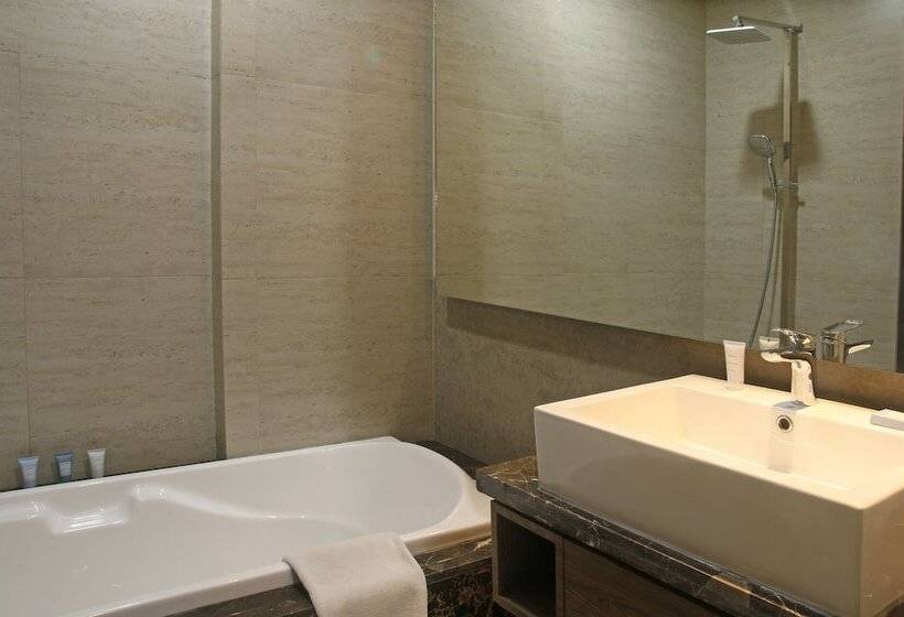 آپارتمان مدیریتی 2 خوابه, Graha Makara Suite Hotel & Residence