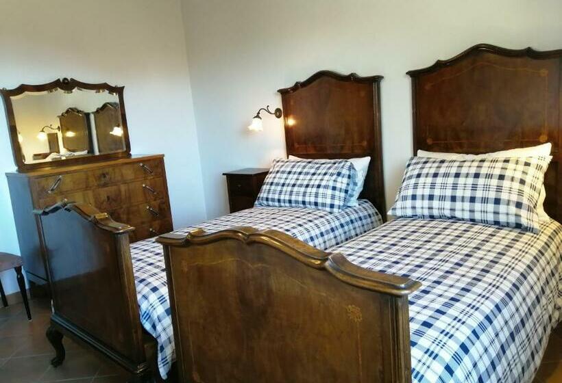Семейный Номер, Agriturismo E Maneggio Poggio Leone