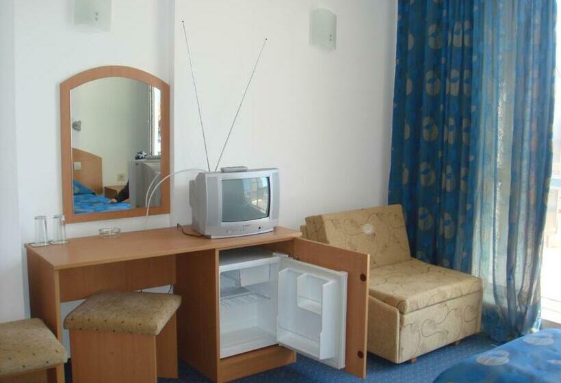 バルコニー付きスタンダードトリプルルーム, Complex Freya S   All Inclusive Light