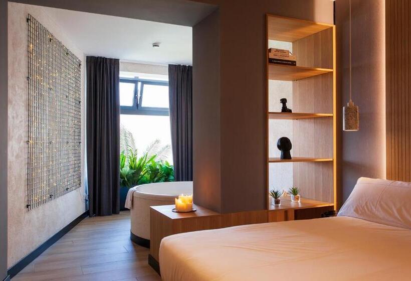 디럭스 룸, Hospedium H Cabo Sport