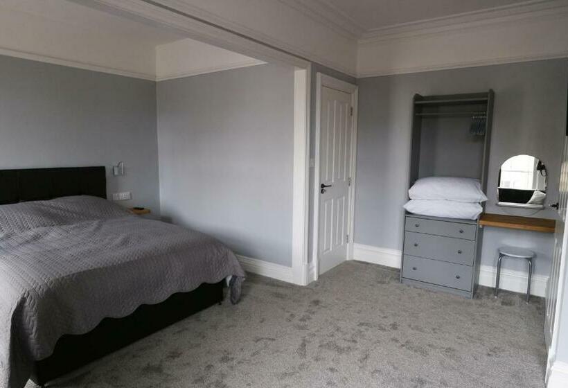 디럭스 룸, Number 33 Room Only